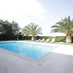 Secluded 3br Modern W Private Pool And Views *
