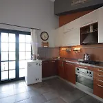 Daire Secluded 3br Modern W Private Pool And Views