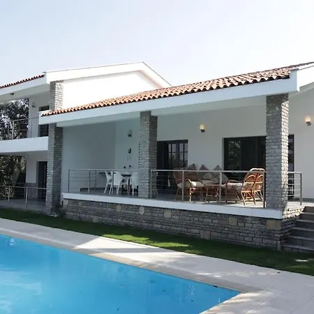 Secluded 3br Modern W Private Pool And Views Daire *